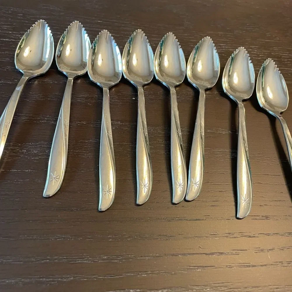 Oneida Community Vintage Starburst Grapefruit Spoons set of 8!